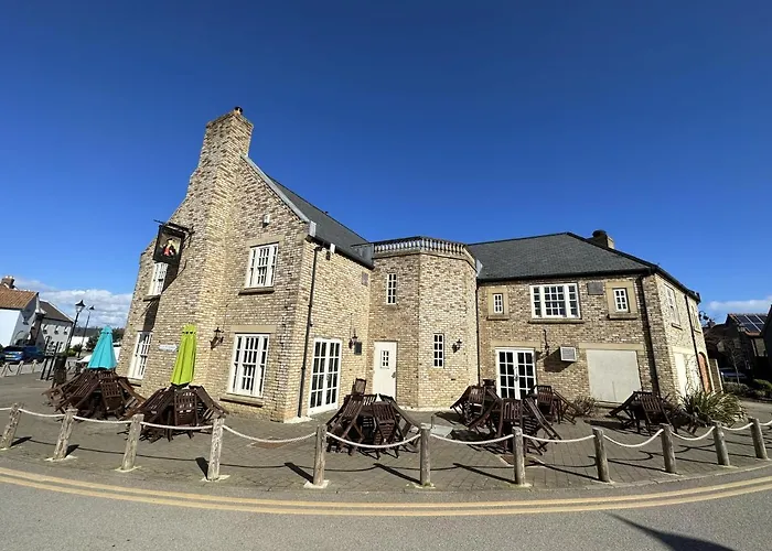 Willow - Part Of The The Bay Filey Village With Pool, Gym And Direct Access, Pub, Restaurant, Tennis And Meadows Walks * Reighton
