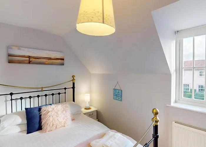 Willow - Part Of The The Bay Filey Village With Pool, Gym And Direct Access, Pub, Restaurant, Tennis And Meadows Walks *