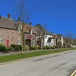 Willow - Part Of The The Bay Filey Village With Pool, Gym And Direct Access, Pub, Restaurant, Tennis And Meadows Walks * Reighton
