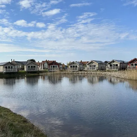 Willow - Part Of The The Bay Filey Village With Pool, Gym And Direct Access, Pub, Restaurant, Tennis And Meadows Walks *
