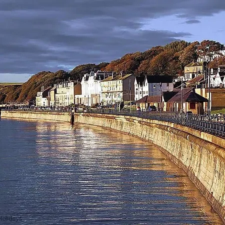 Willow - Part Of The The Bay Filey Village With Pool, Gym And Direct Access, Pub, Restaurant, Tennis And Meadows Walks