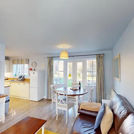 Willow - Part Of The The Bay Filey Village With Pool, Gym And Direct Access, Pub, Restaurant, Tennis And Meadows Walks * Reighton