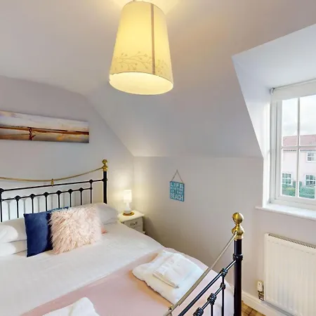 Willow - Part Of The The Bay Filey Village With Pool, Gym And Direct Access, Pub, Restaurant, Tennis And Meadows Walks